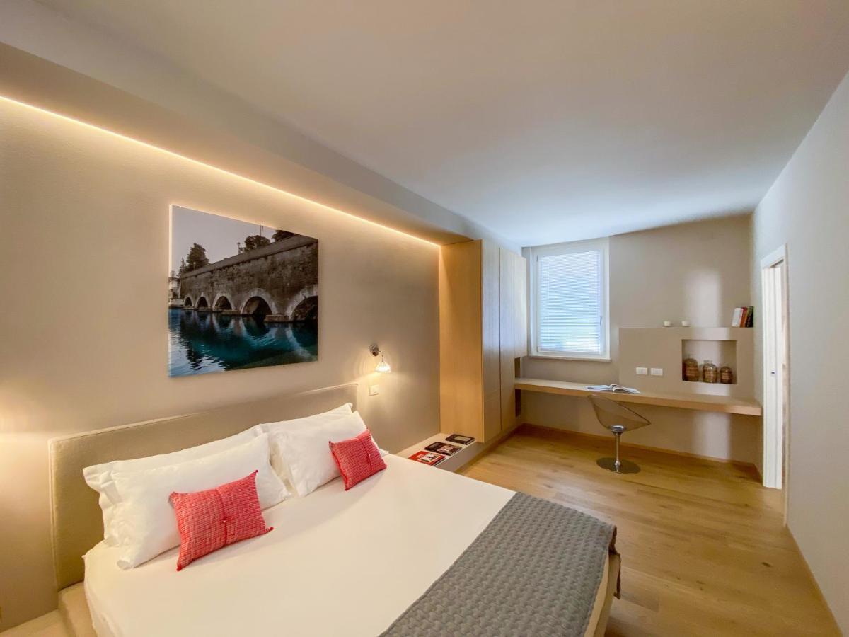 Time To Be - Luxury Apartments Centro Storico Peschiera del Garda Eksteriør bilde