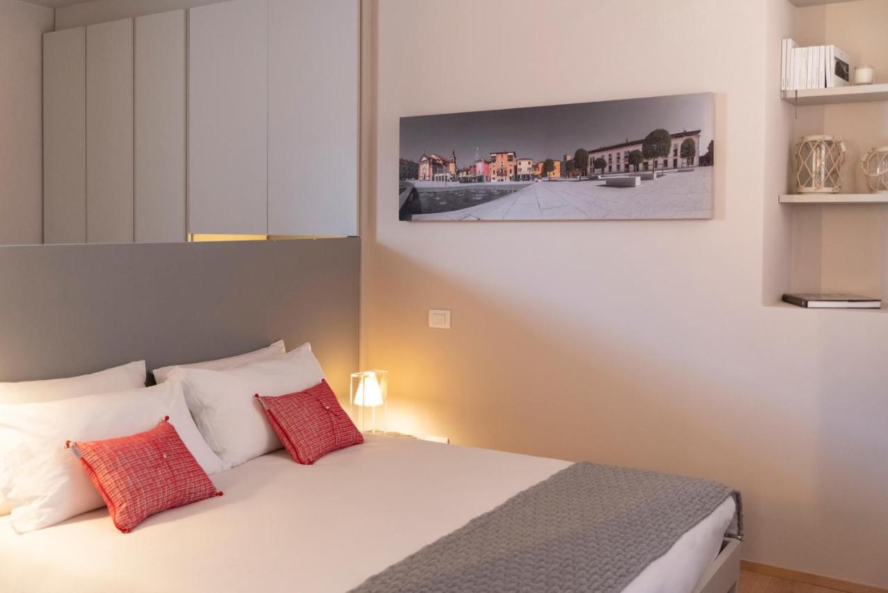 Time To Be - Luxury Apartments Centro Storico Peschiera del Garda Eksteriør bilde